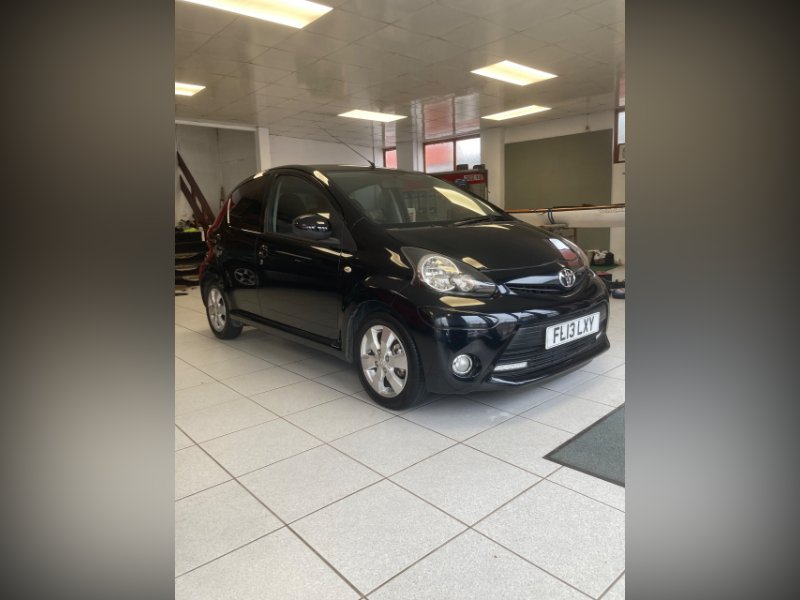 Black Toyota Aygo 1.0 VVT-i Fire Hatchback 5dr Petrol Manual Euro 5 67 ps